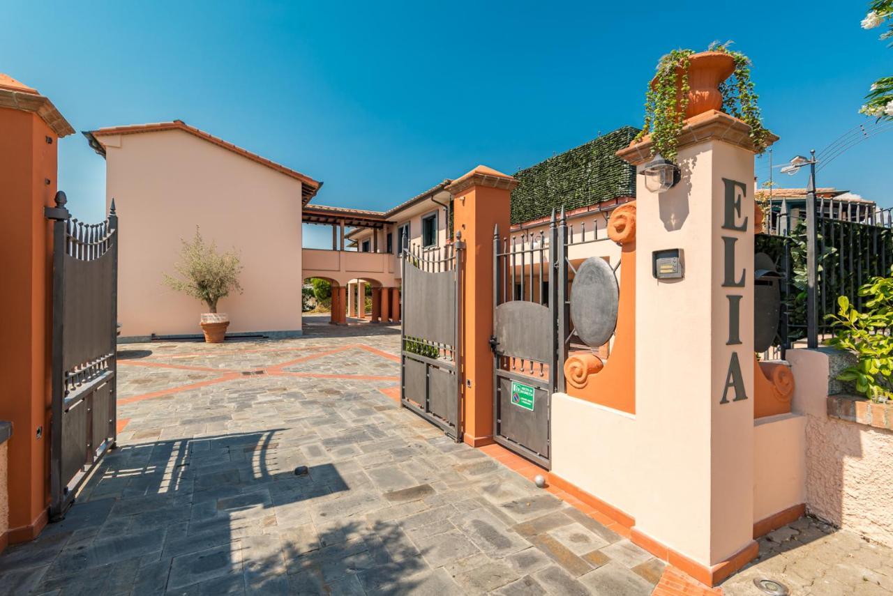 Hotel La Pietra Restaurant Fosdinovo Εξωτερικό φωτογραφία