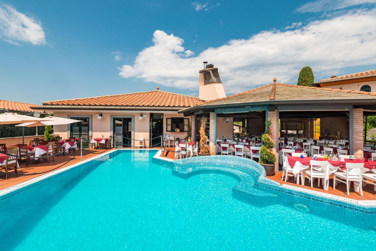 Hotel La Pietra Restaurant Fosdinovo Εξωτερικό φωτογραφία